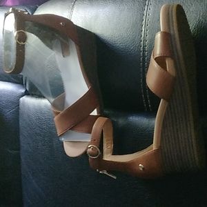 Ugg Sandles